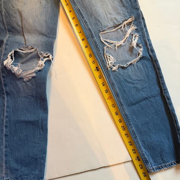 American Eagle Tomgirl Distressed Jeans Size 0 Short Medium Wash - Picture 10 of 10